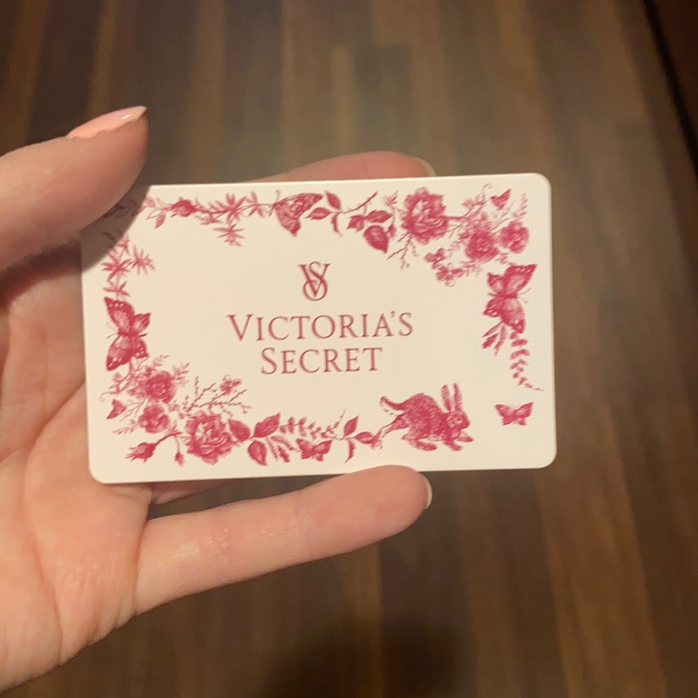$74 Victoria’s Secret gift card